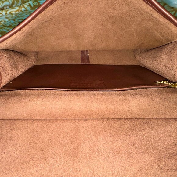 1990's Vintage Coach Willis Bag, Style P-9927, Mahogany - Picture 14 of 16